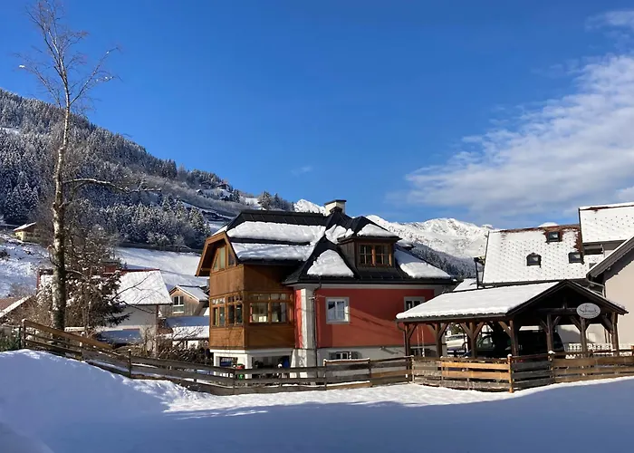Villa Schnuck ــ Chalet mit Sauna in Bad Gastein